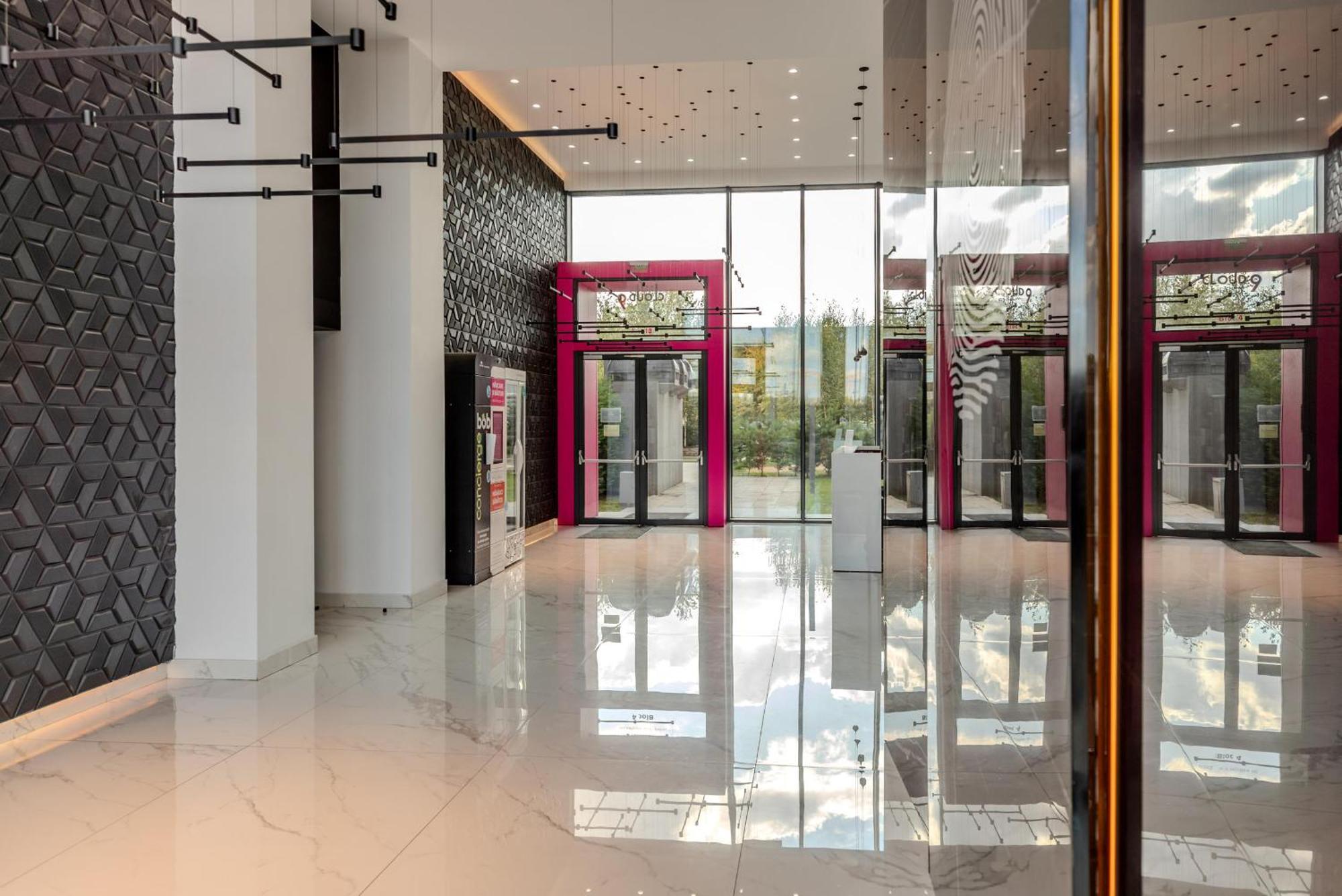 Infinite Horizons - Modern Living In North Business District Apartamento Bucarest