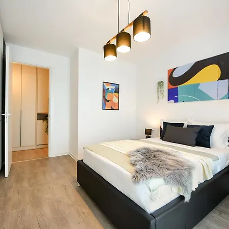 Apartamento Infinite Horizons - Modern Living In North Business District Bucarest Habitación foto