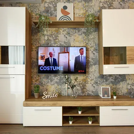 Apartamento Infinite Horizons - Modern Living In North Business District Bucarest Habitación foto