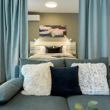 Apartamento Infinite Horizons - Modern Living In North Business District Bucarest Habitación foto